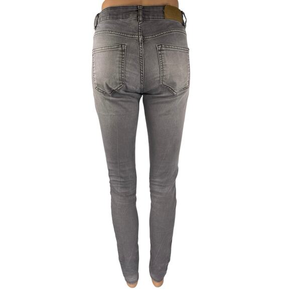 H&M Women's Gray Mid Rise Washed Ankle Casual Stretch Skinny Denim Jeans Size 6 - Picture 3 of 5